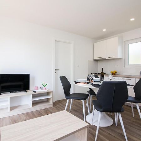 Luxury Mobile Homes Liza Biograd Na Moru Buitenkant foto