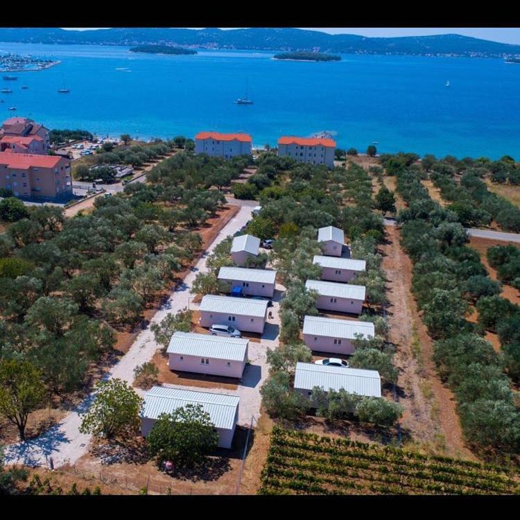 Luxury Mobile Homes Liza Biograd Na Moru Buitenkant foto