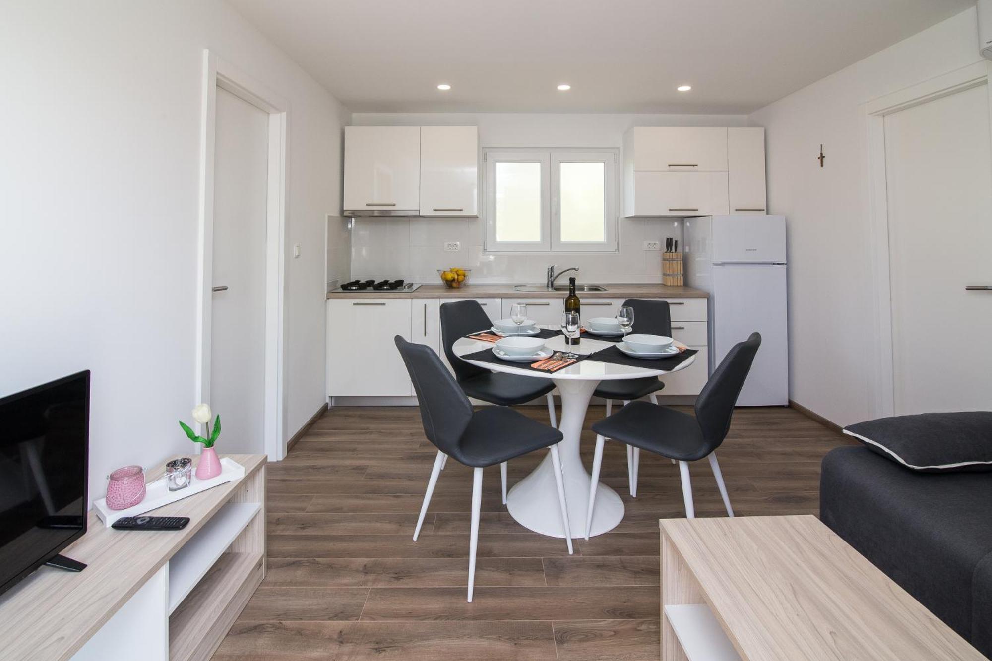 Luxury Mobile Homes Liza Biograd Na Moru Buitenkant foto