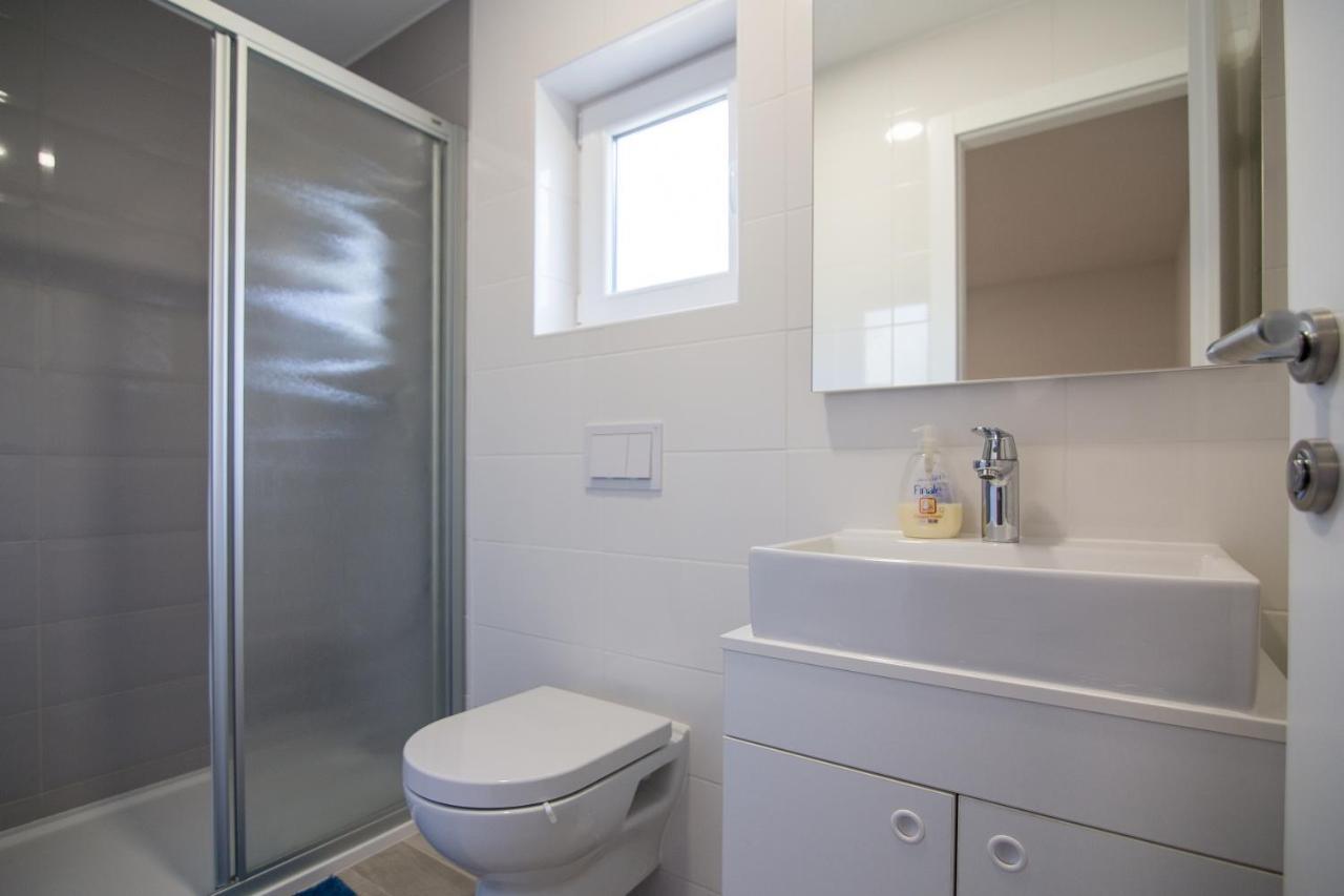 Luxury Mobile Homes Liza Biograd Na Moru Buitenkant foto
